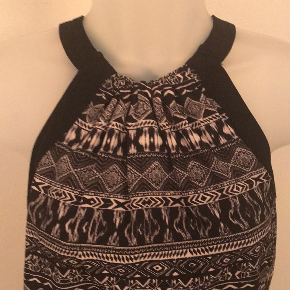 Cache shorts halter romper - Picture 2 of 9